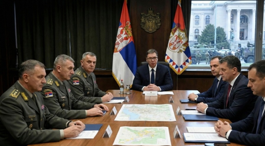 Belgrad'da "Kırmızı Alarm" Verildi: Kosova'ya Javelin Şoku Sonrası Ordu Teyakkuzda, Vučić'ten Çok...